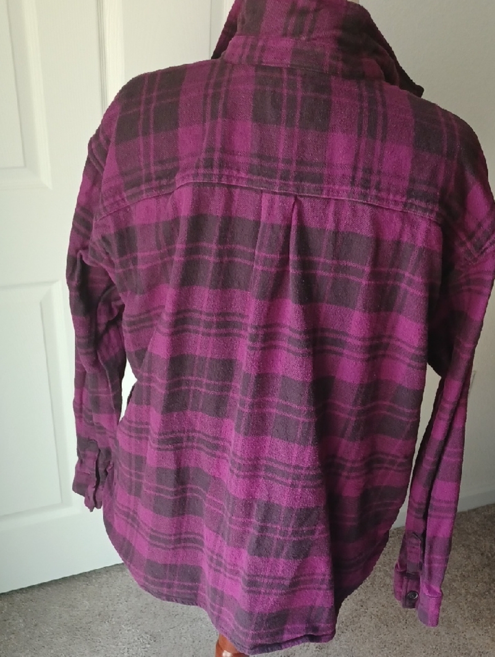 Eddie Bauer Purple and Black Plaid Pullover XL - Picture 3 of 6